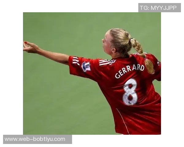 克雷霍维亚克首次向他人索要球衣渴望得到杰拉德的珍贵战袍 克雷霍维亚克首次向他人索要球衣渴望得到杰拉德的珍贵战袍