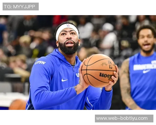 独行侠将继续考虑交易浓眉的可能性弗拉格成为球队长期标志性人物