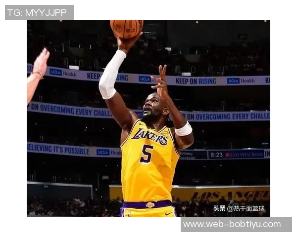 詹姆斯缺阵谁来扛防守大旗雷迪克推荐艾顿斯玛特和文森特