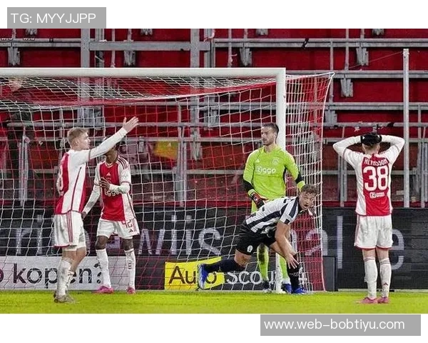 贾府惨遭重创荷兰杯0-6惨败创百年纪录欧冠出局联赛落后16分令人心痛