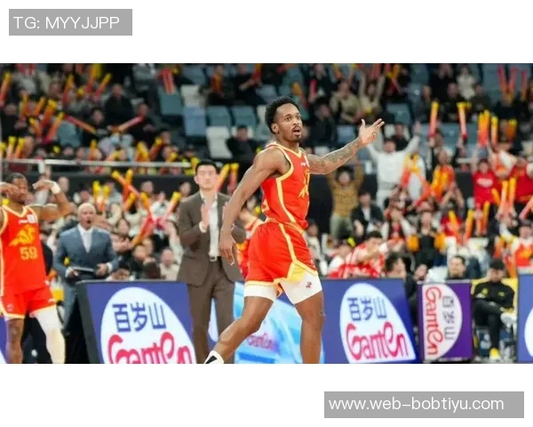 布朗连续高产表现显著本赛季21场已三度砍下40分以上