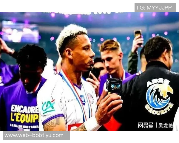 媒体人分析拉唐定位称其在申花可能面临适应困难